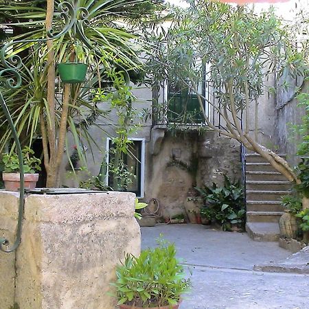 Cortile Via Sales 11 Erice Exterior foto