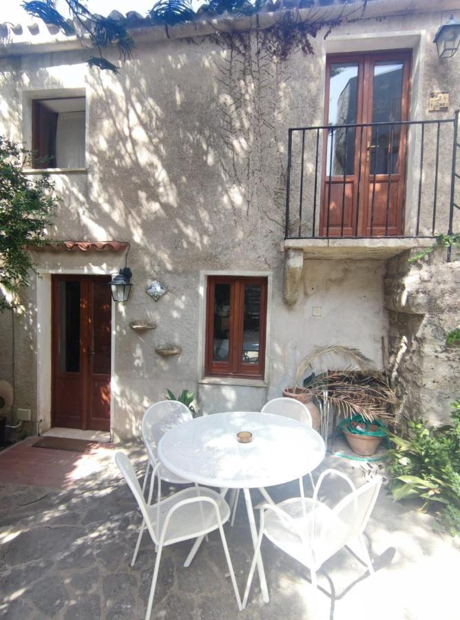 Cortile Via Sales 11 Erice Exterior foto