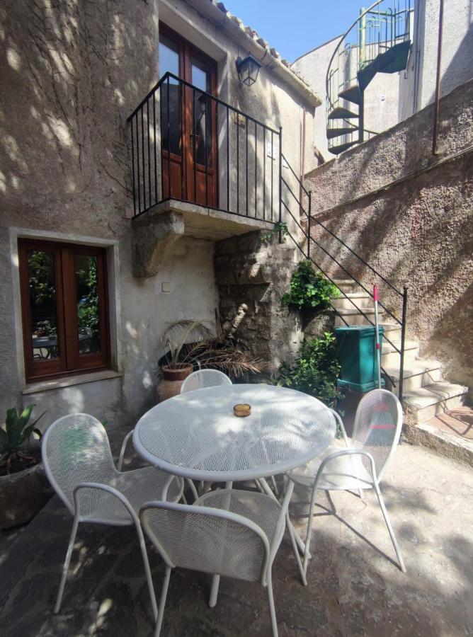 Cortile Via Sales 11 Erice Exterior foto